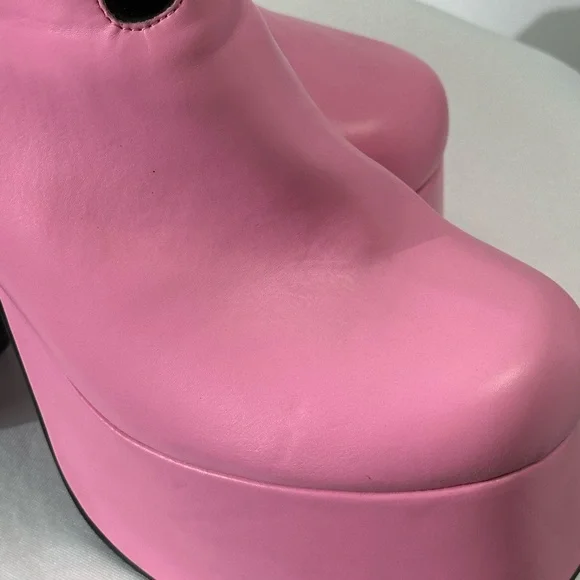 Sugar Thrillz Women's Pink Boots - Picture 8 of 8